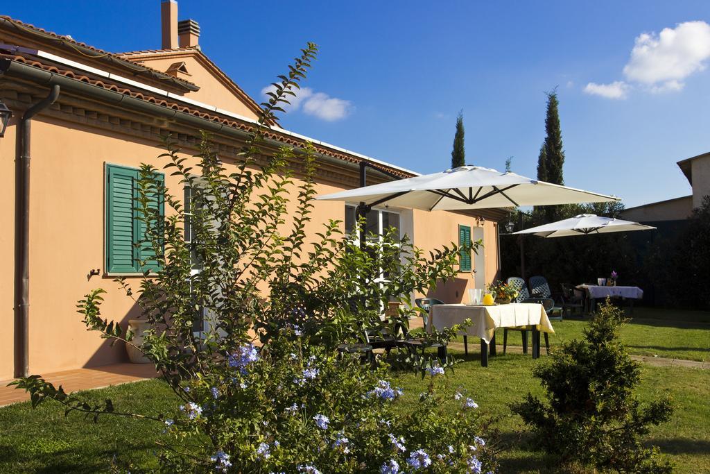 Agriturismo Ferruggini Болгери Экстерьер фото