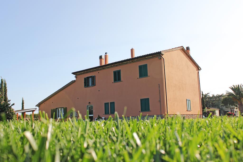 Agriturismo Ferruggini Болгери Экстерьер фото