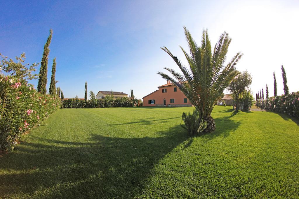 Agriturismo Ferruggini Болгери Экстерьер фото