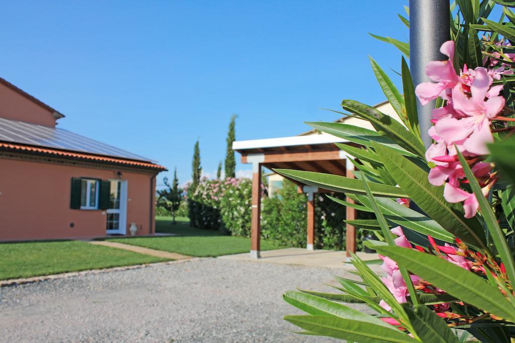 Agriturismo Ferruggini Болгери Экстерьер фото