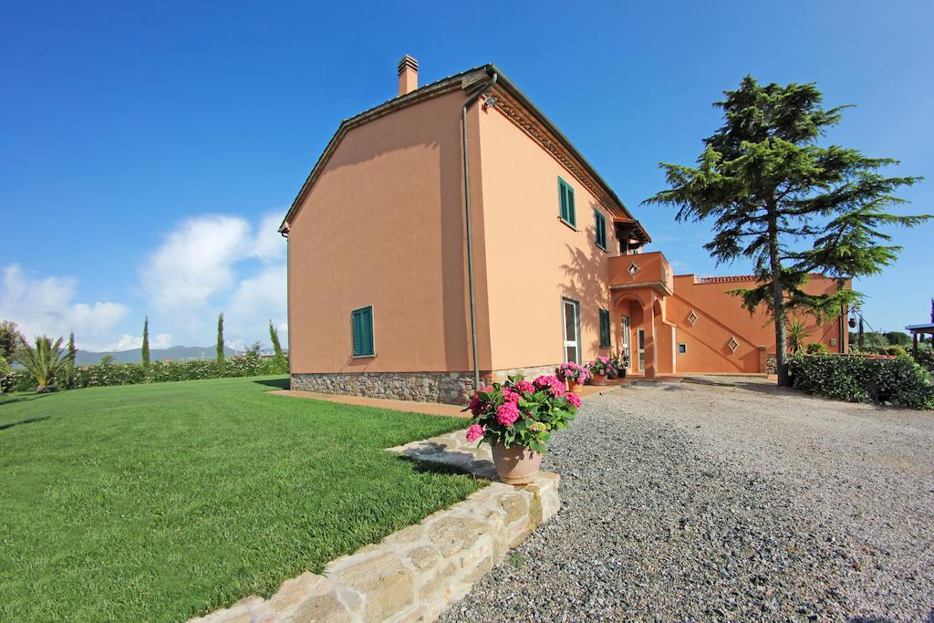 Agriturismo Ferruggini Болгери Экстерьер фото
